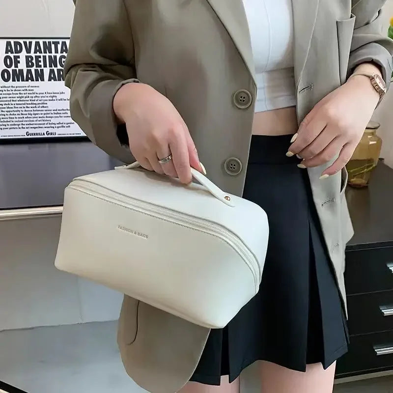 Large Capacity Travel Cosmetic Bag Multifunction Travel Cosmetic Bag